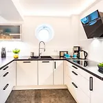 Prora - Ferienwohnung Mit Sauna - Meer Geht Immer アパート ビンツ